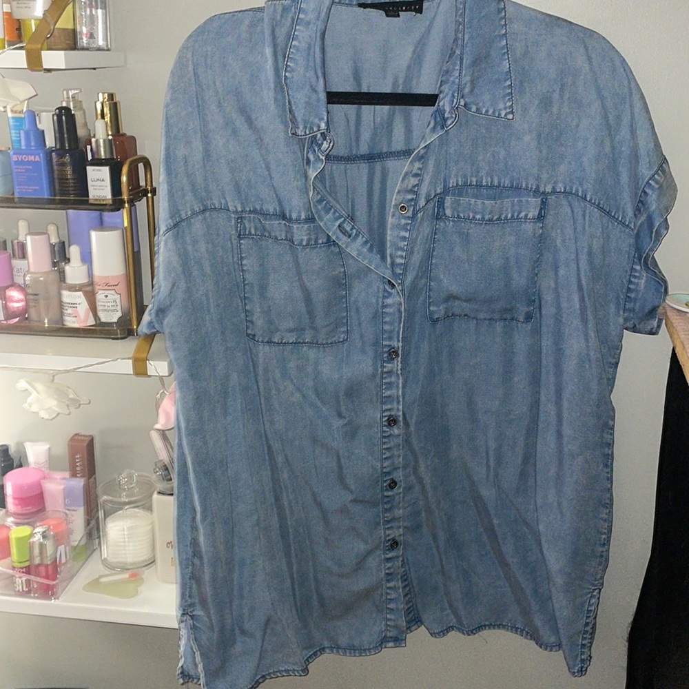 Jane+Delancey Chambray oversized button down top with two pockets Sz L
